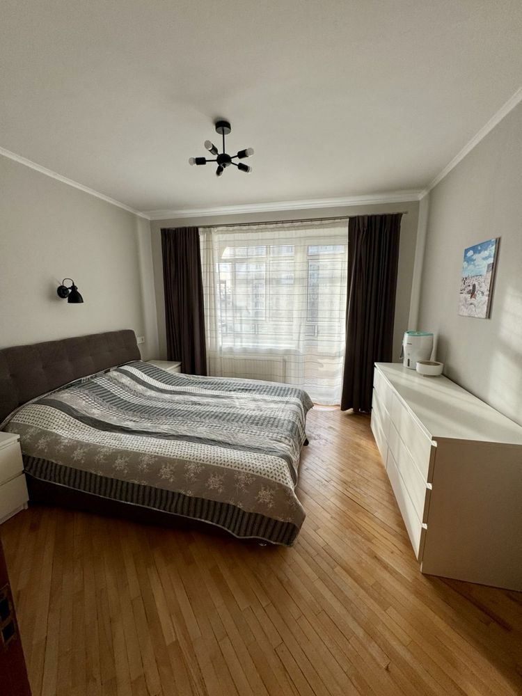 Modern 3-Bedroom Apartment with Designer Renovation