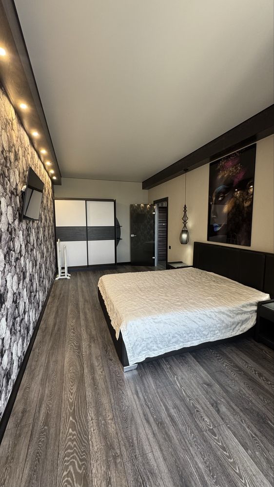Euro-style Two-Room Apartment in 19 Zhemchuzhina Complex