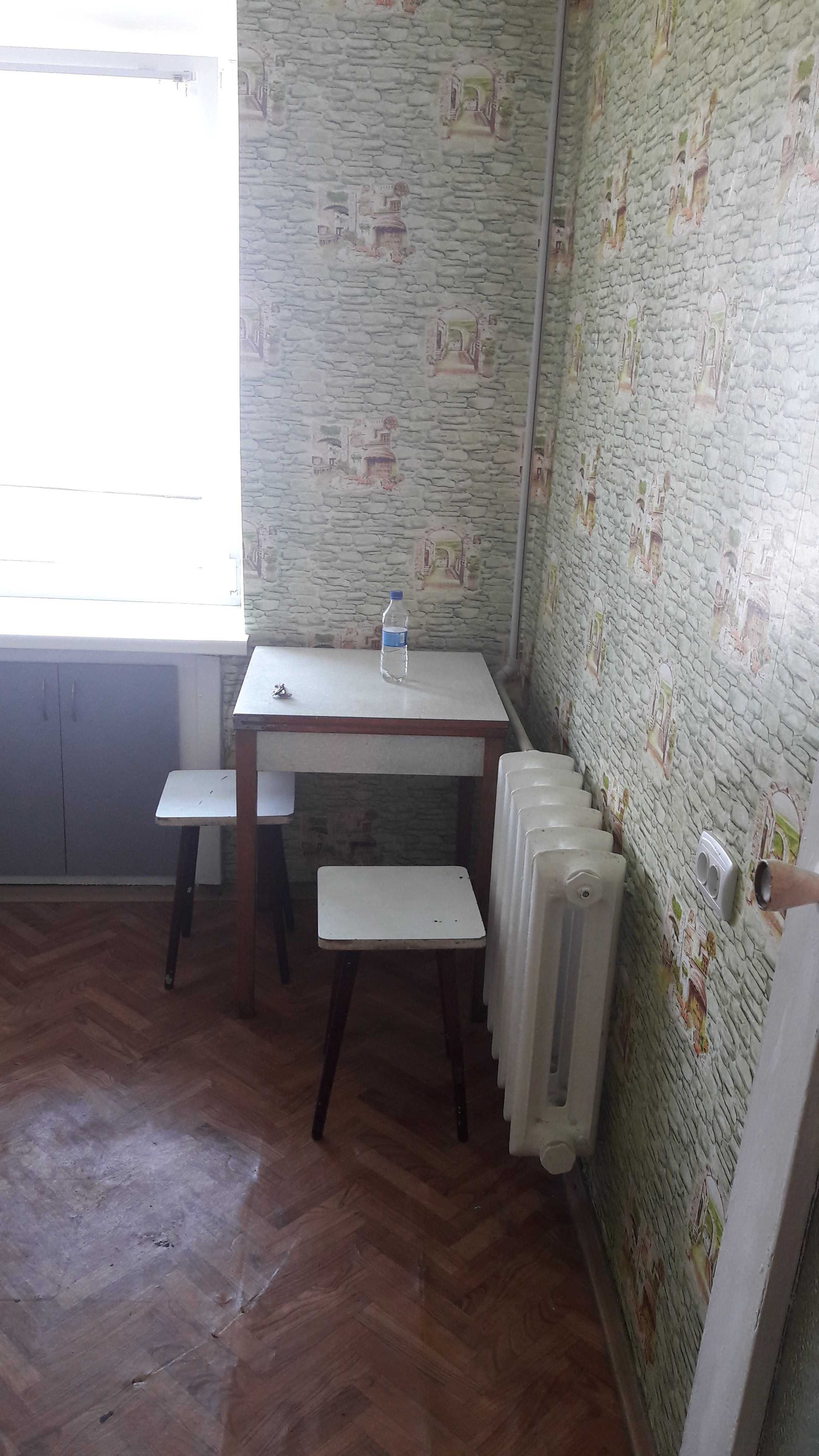 Centrally Located Apartment with Partial Furnishings