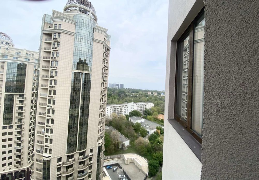Modern Studio Apartment with Balcony at Rodos Complex