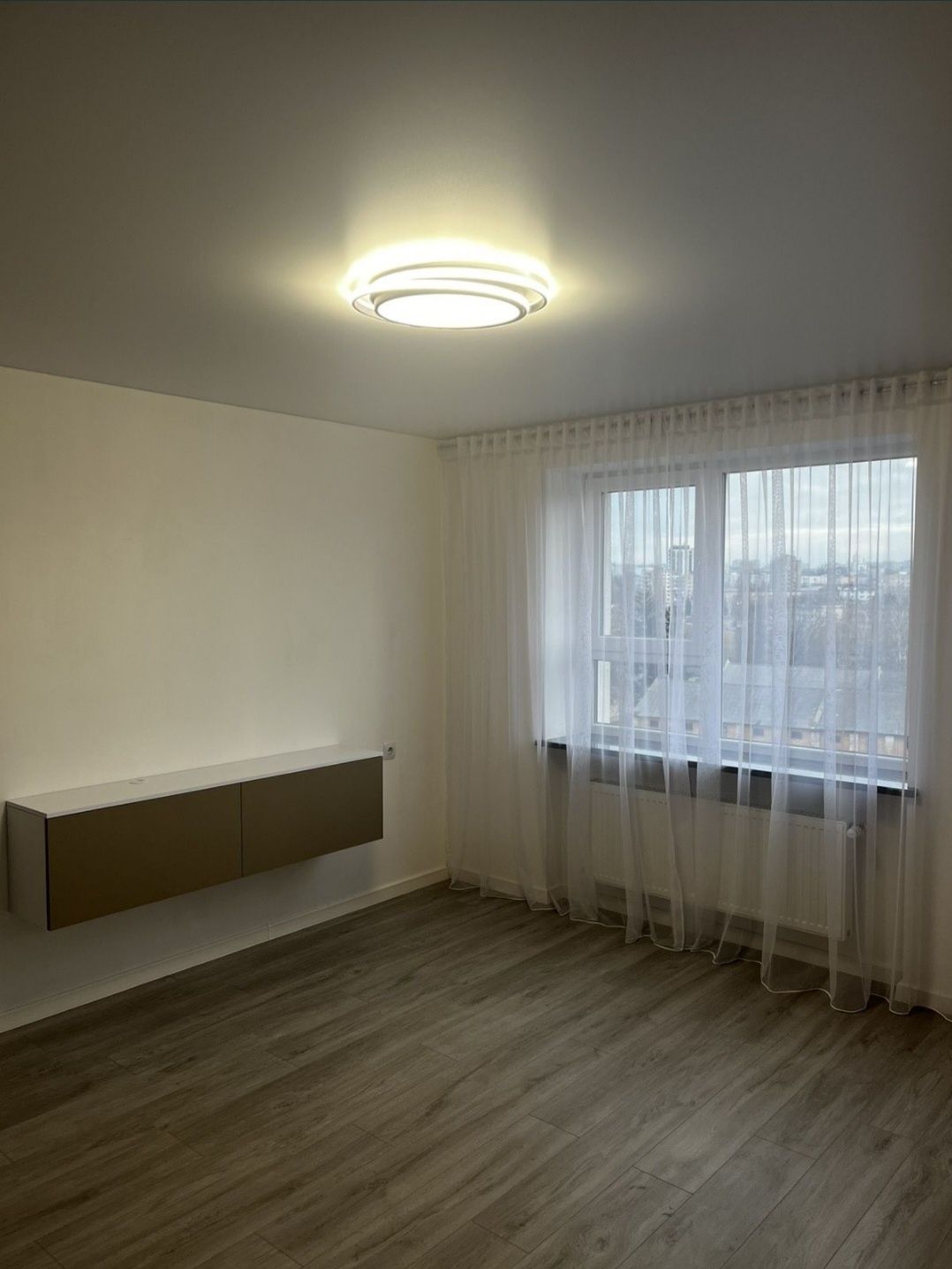 Modern 40m² Studio with Designer Renovation in Center