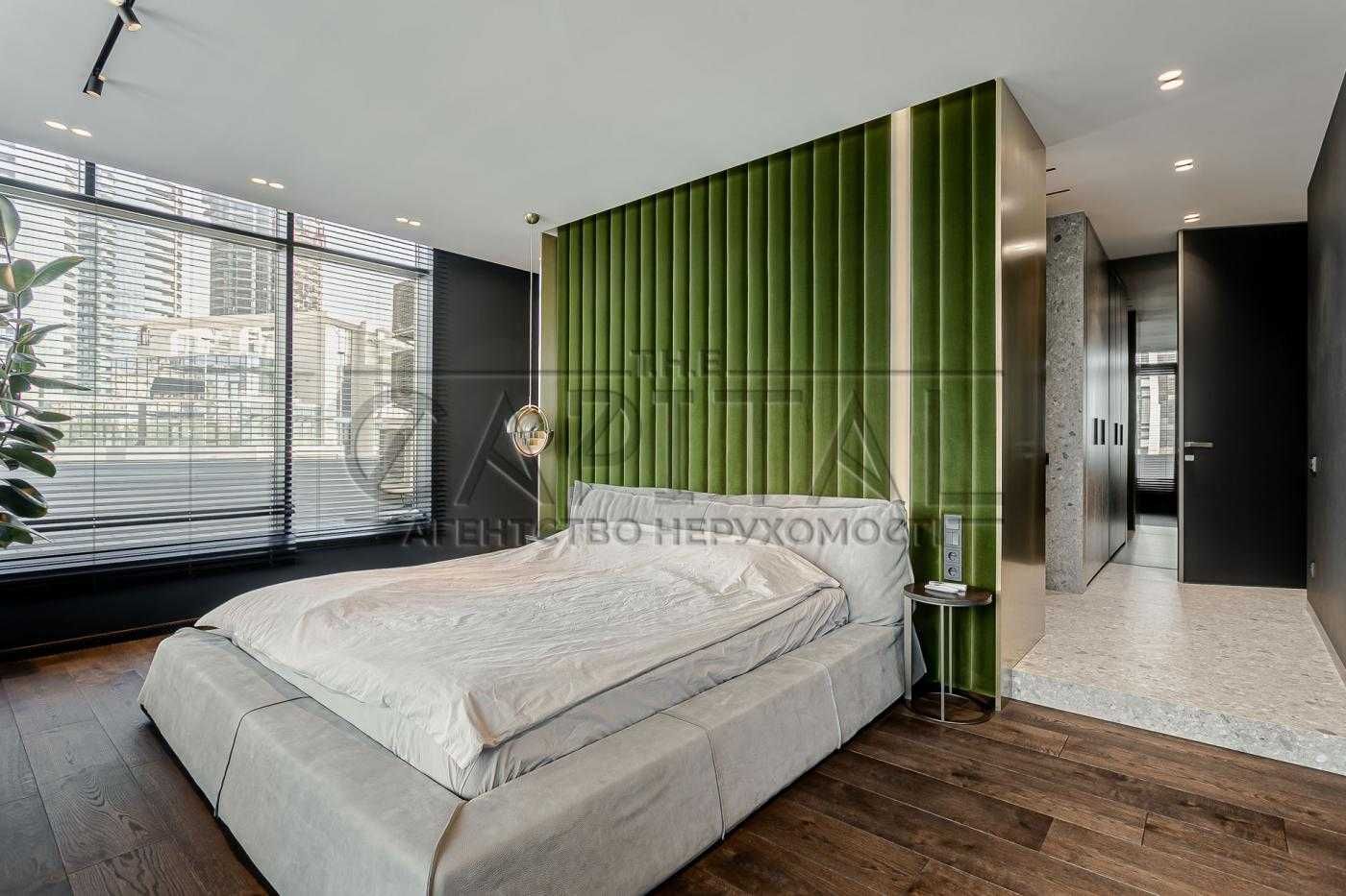 3-Bedroom Premium Apartment in Bulvar Fontanov Complex, Patrice Lumumby Street, Pechersk