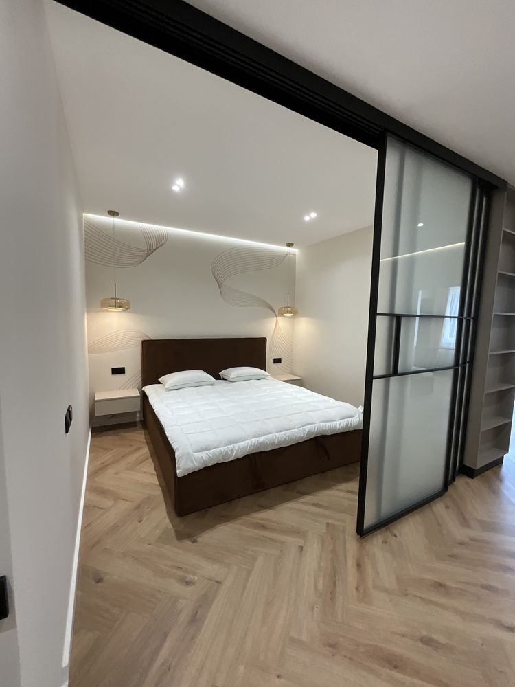 Modern Two-Bedroom Apartment with Designer Renovation