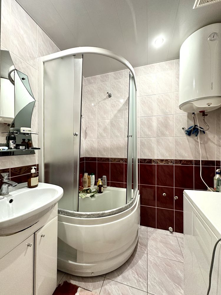 Renovated 2-bedroom apartment with central heating