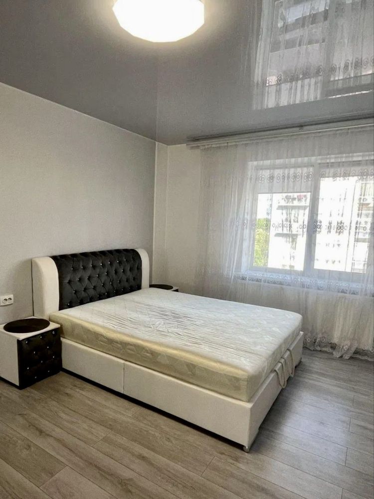 1-Bedroom Apartment in City Center with Euro Renovation