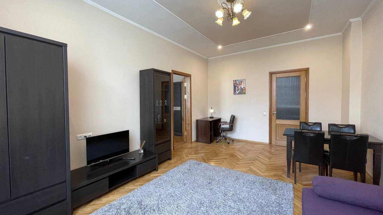 Cozy Two-Room Apartment in City Center Near Mytna Square