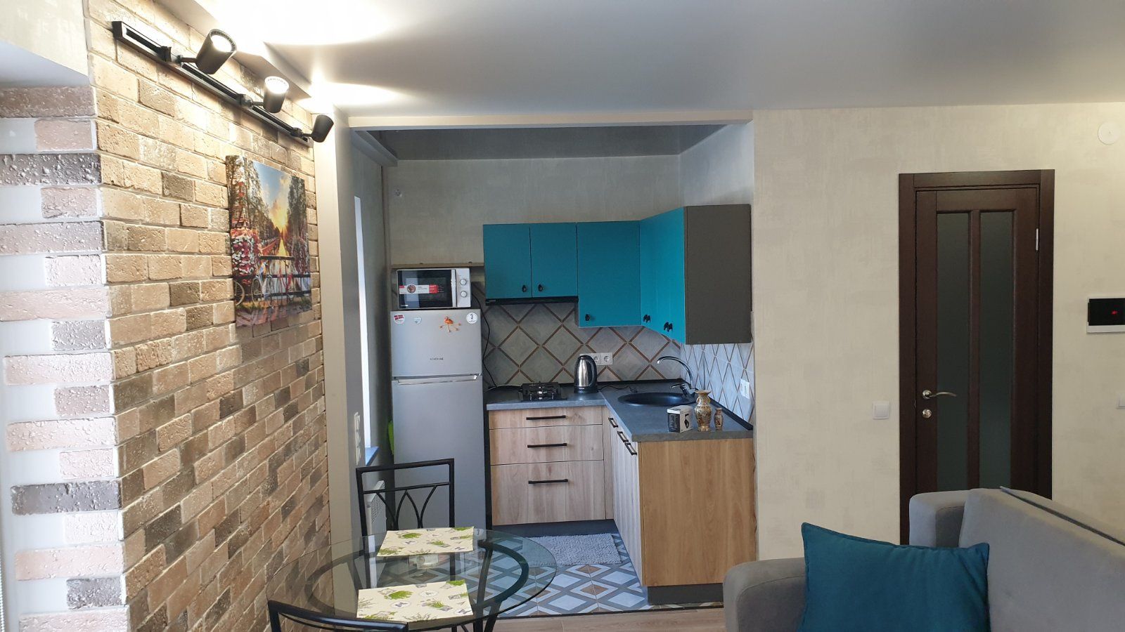 Cozy Renovated Studio Apartment near 4th Hospital in Novomykolaivka
