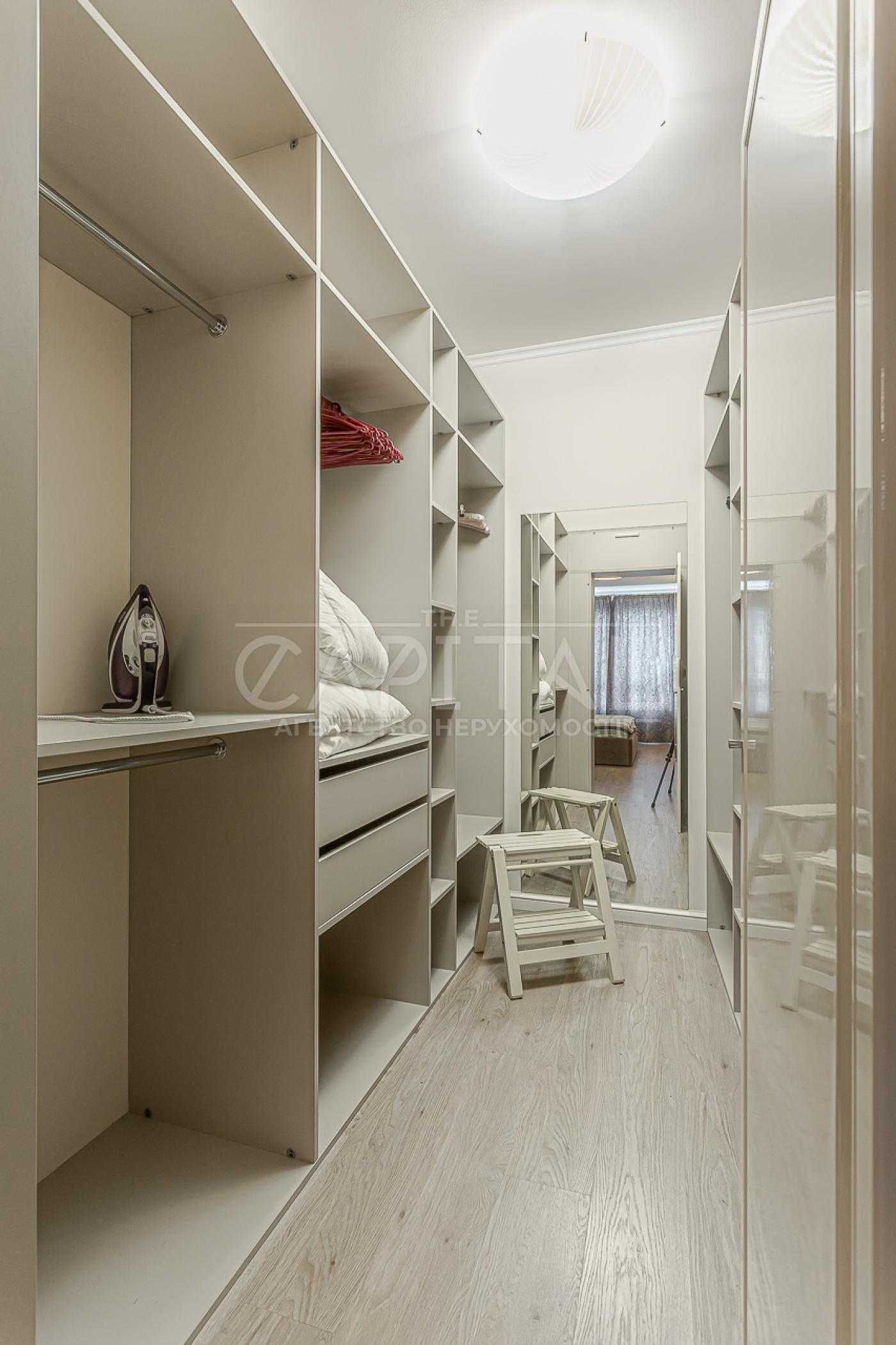 3-Room Apartment in Park Avenue VIP Complex, Goloseyiv Avenue