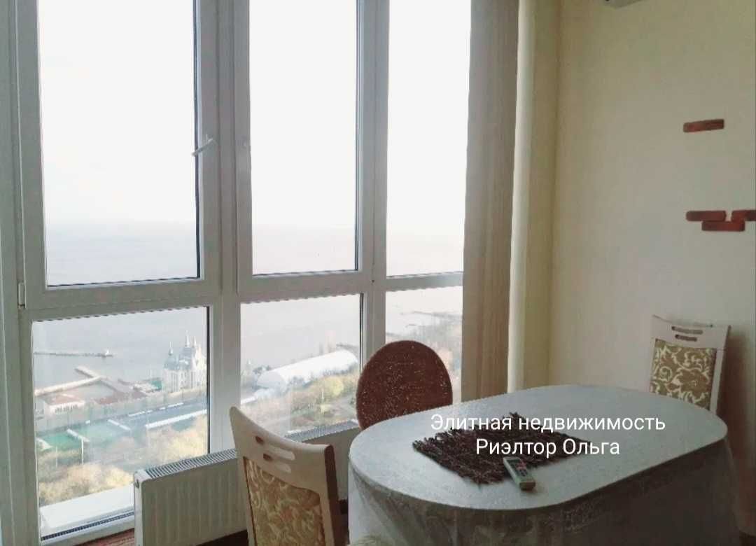 Two-bedroom apartment with panoramic sea view in Ruslana and Lyudmila Complex