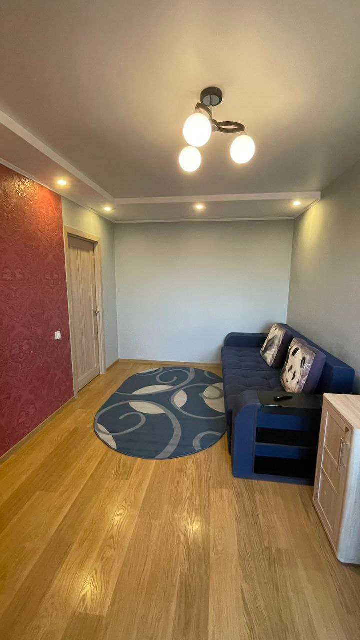 Bright 2-Room Apartment in Brick Building with City View
