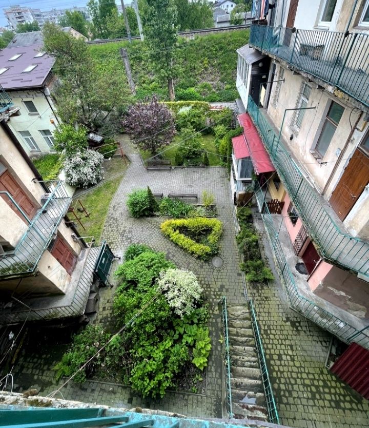 2-Room Apartment on Pid Dubom Street with Small Dog Allowed