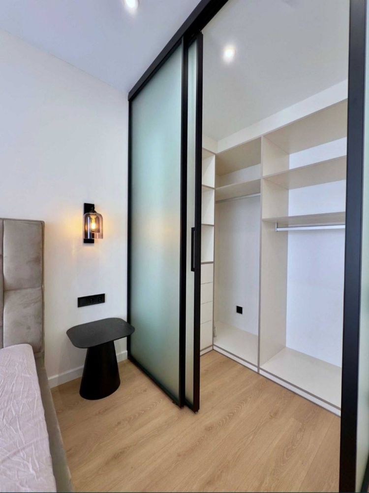 2-Bedroom Apartment in Avalon Yard Complex with Designer Renovation