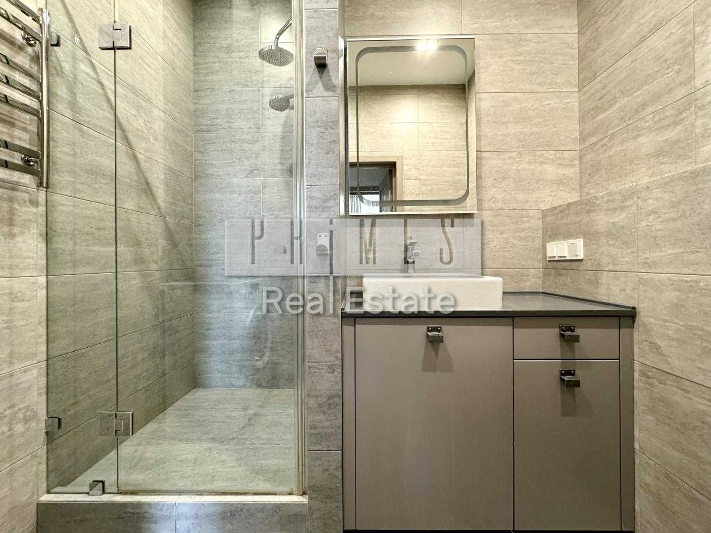 Modern 2-Room Apartment in Novopecherski Lipki Complex