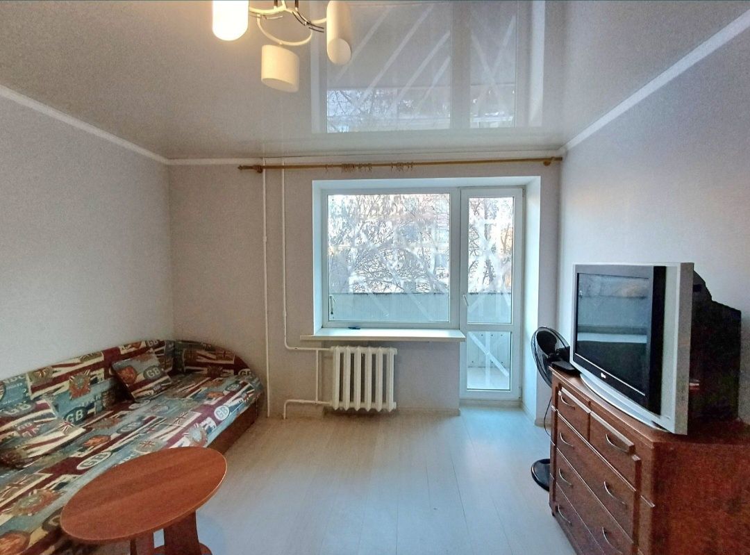 Renovated 1-Room Apartment with Modern Appliances