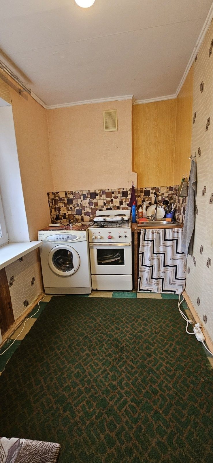 One-bedroom apartment with amenities on Cosmos