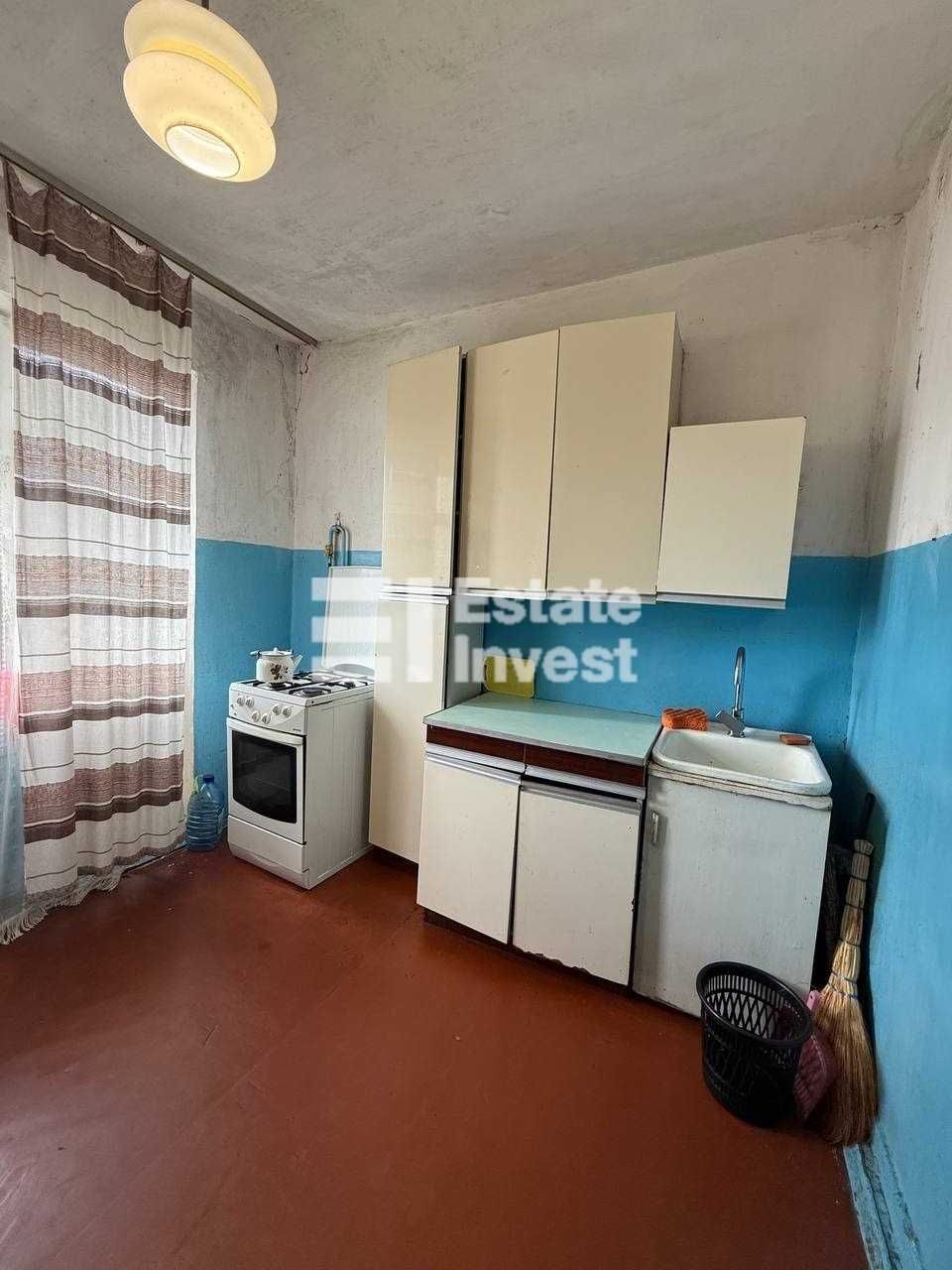 1-bedroom apartment near Heroiv Dnipra metro station