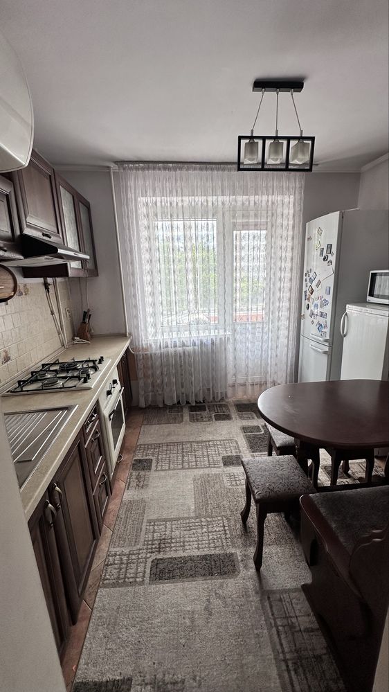 3-Room Apartment on Volodymyra Velykoho Street