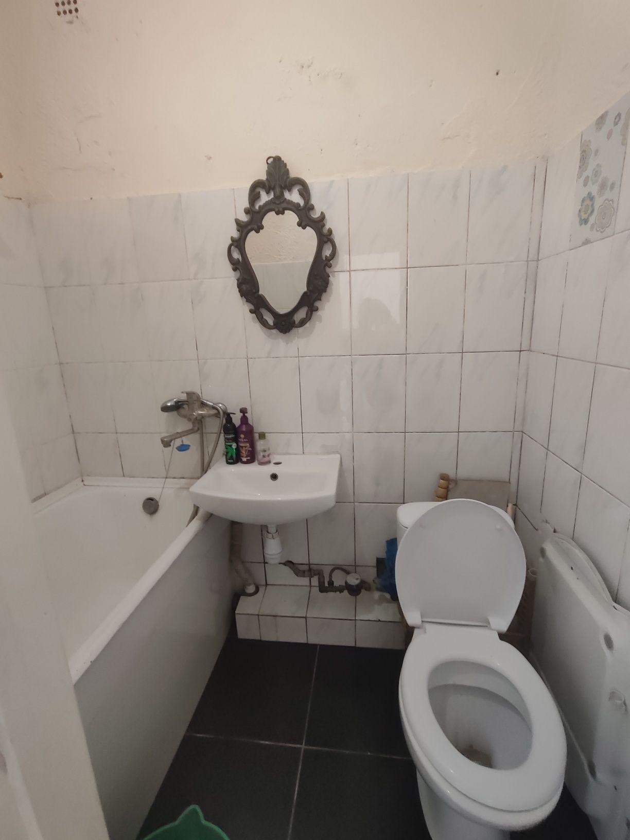 1-Room Apartment in Uzhhorod, Jambul Street 54, Near ATB Market