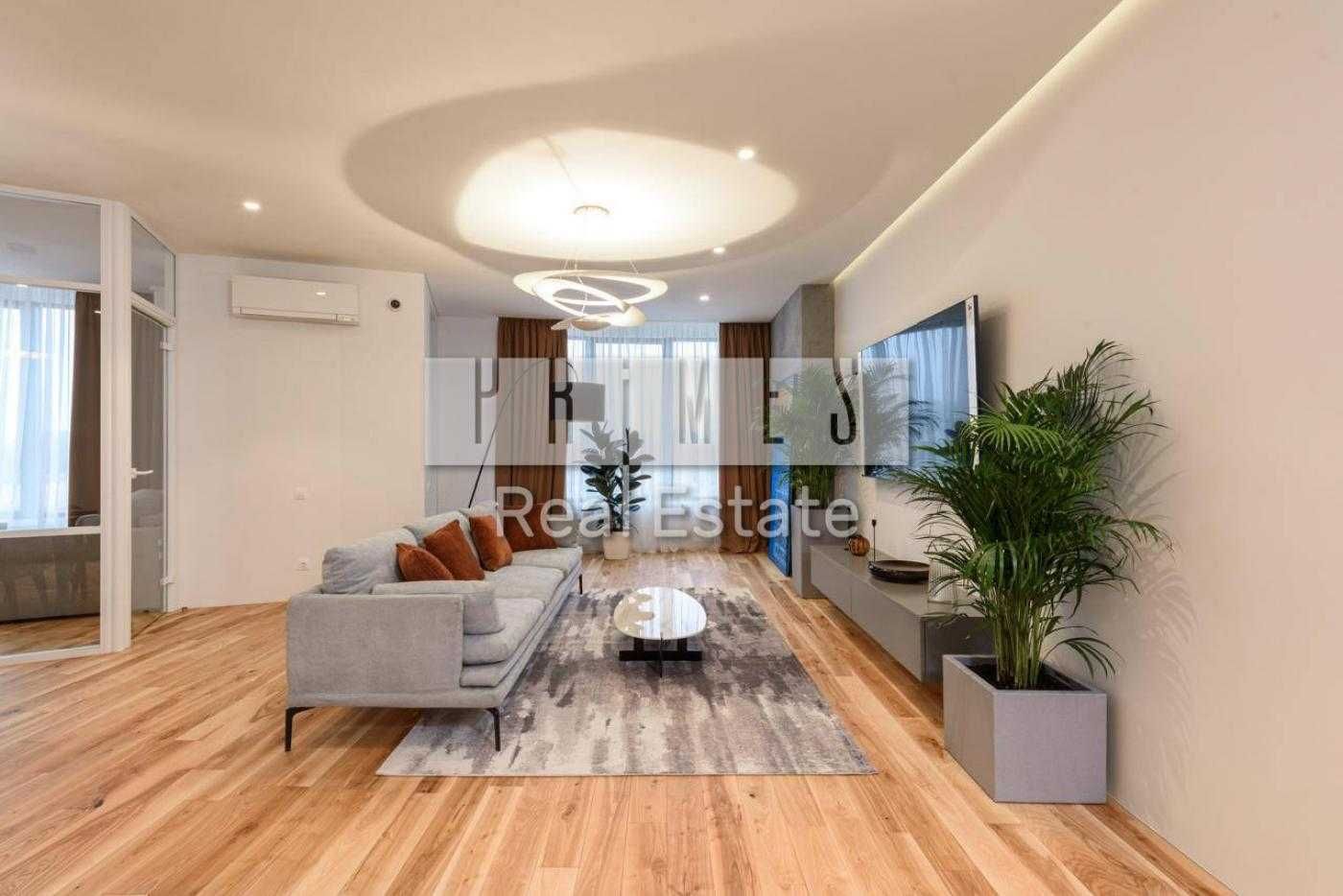 Stylish Premium Apartment in Skyline Complex, Konovaltsia 26-A