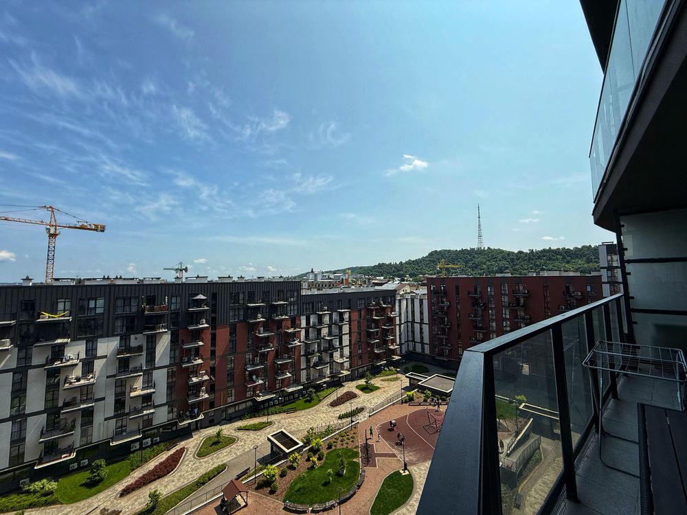 Stylish 2-Room Apartment in Avalon Complex with Terrace and City View