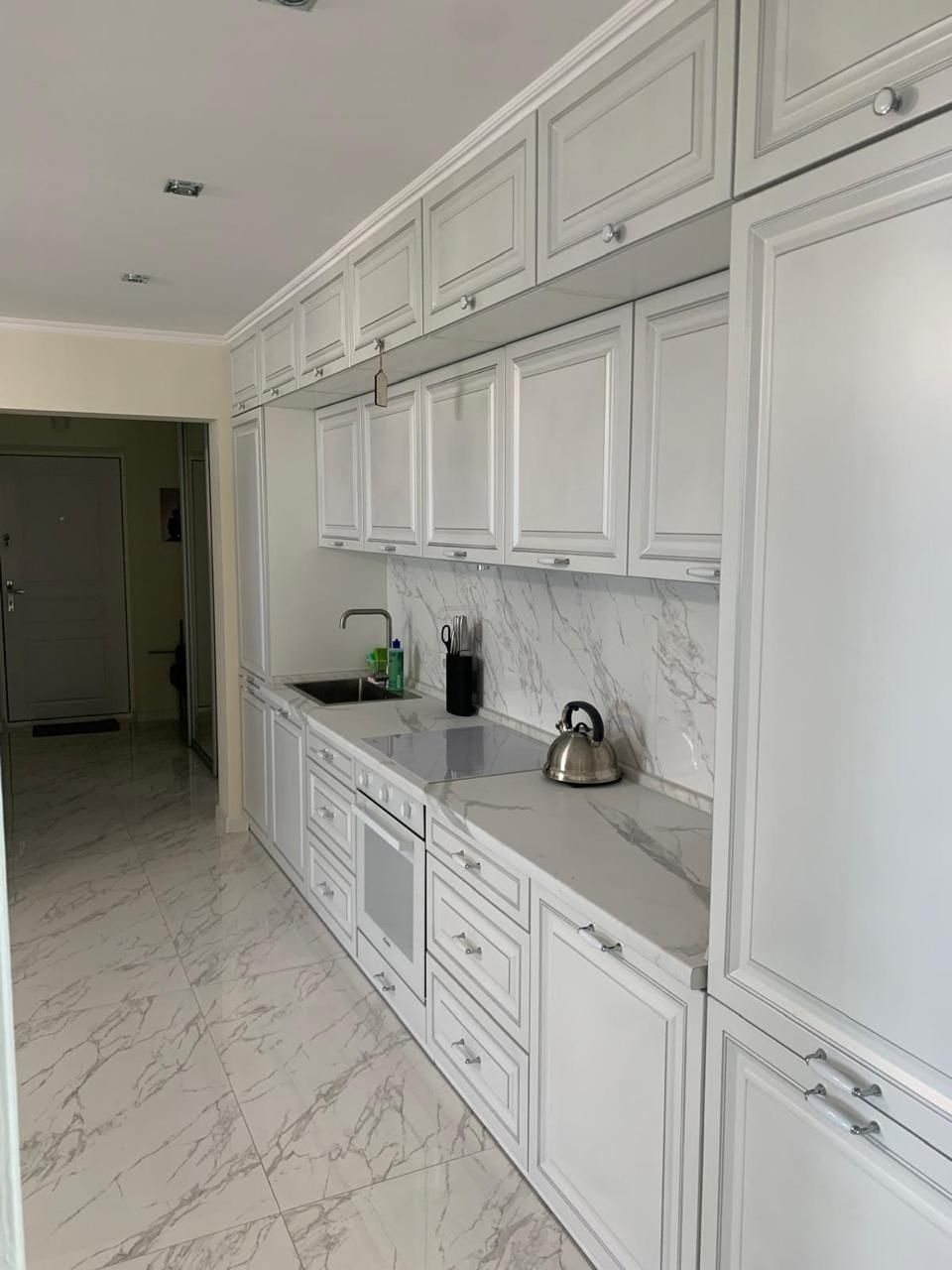 3-Room Apartment near Teremky Metro, Modern Design, Fully Equipped
