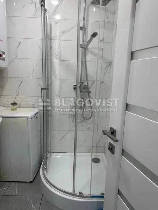 2-Room Apartment in Heroiv Sevastopolya Street, Comfortable Layout