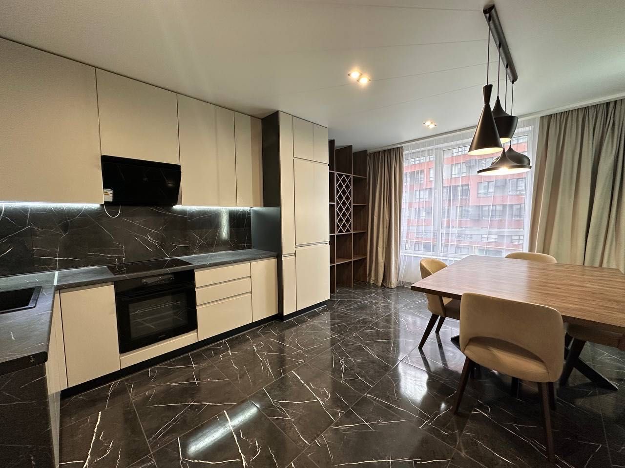 2-Room Apartment in Greenville Park Lviv with Modern Design and Full Amenities