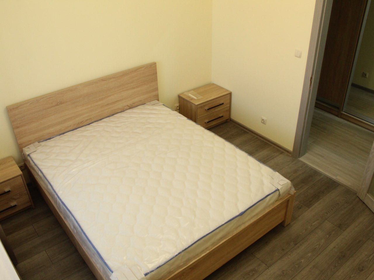 Modern Apartment Near Uzhhorod Castle with CCTV