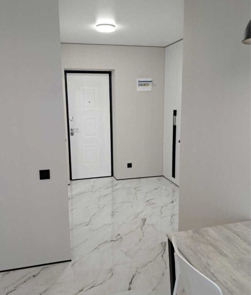 Spacious and Comfortable 1-Bedroom Apartment in Modern Residential Complex