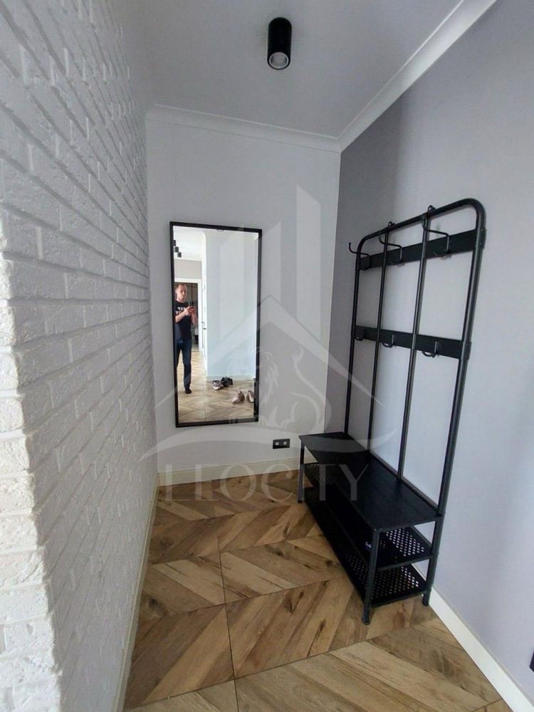 Spacious 2-Room Apartment in AVALON Complex on Chornovola Avenue