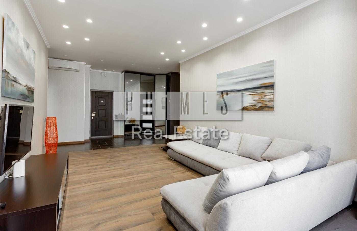 2-Room Apartment in Novopecherski Lipky Complex