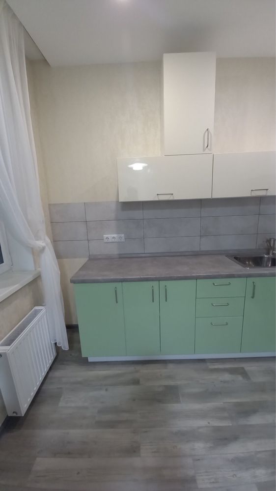 Modern 1-Bedroom Apartment Near Pochayna Metro
