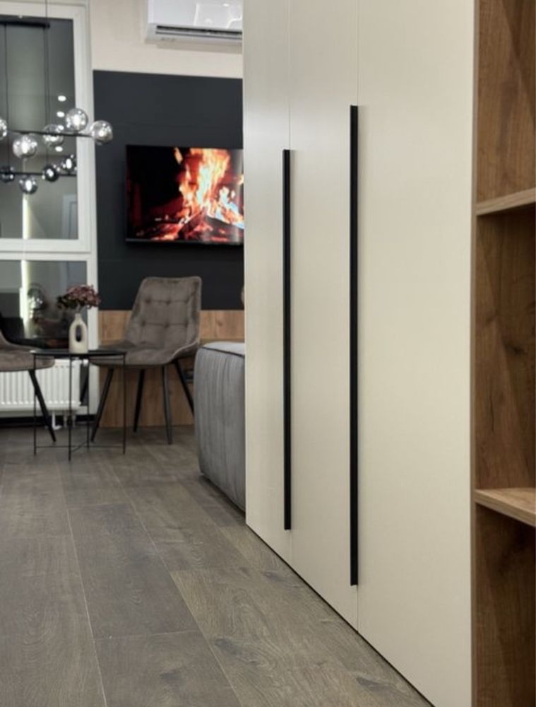 1-bedroom apartment with designer renovation in Faina Town complex
