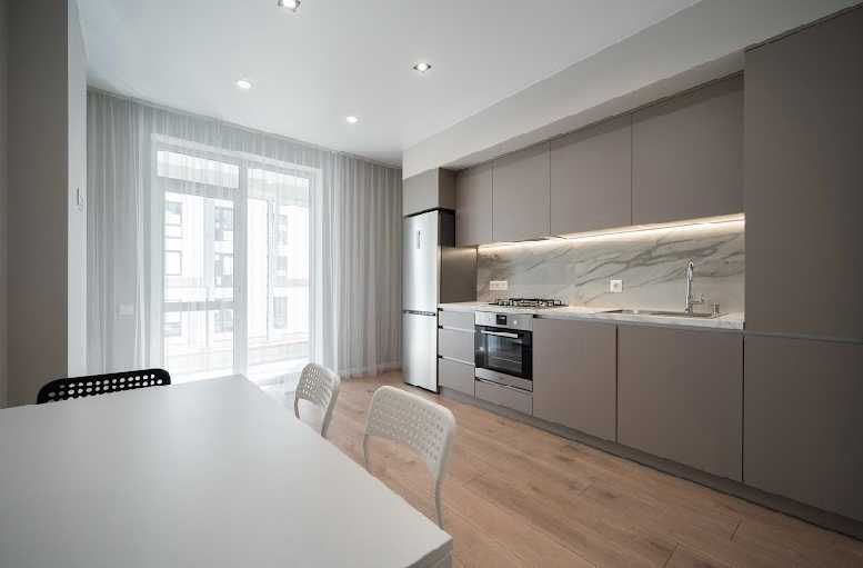 Spacious Comfortable Apartment on Pymonenko Street, Residential Complex 'Svitanok'
