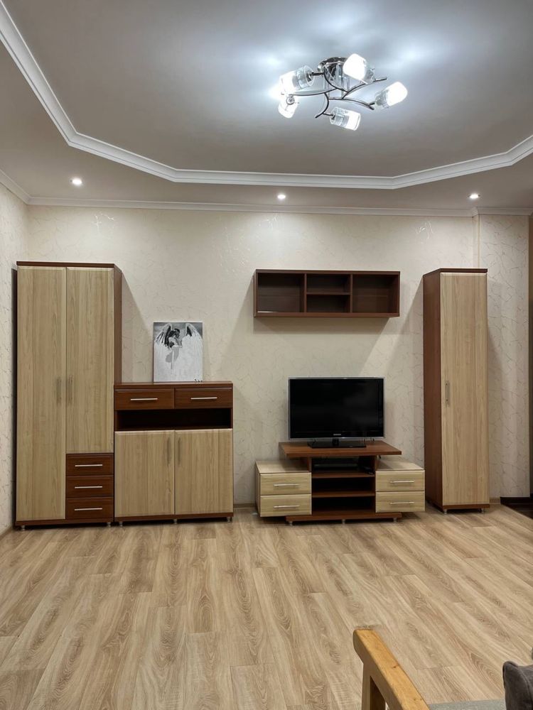 Spacious Two-Room Apartment in Zhuravlevsky Complex, Kyiv