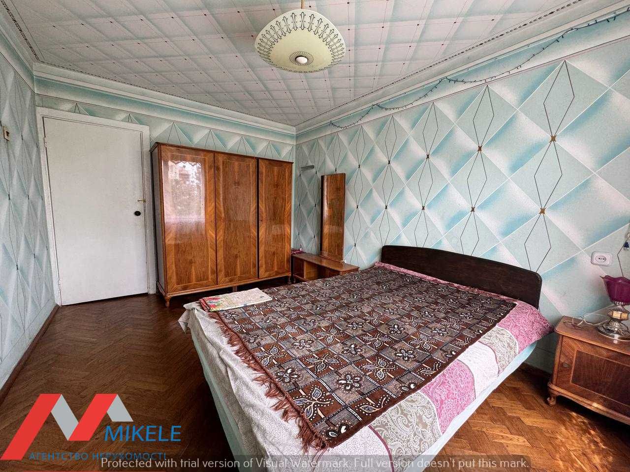 Comfortable 2-Room Apartment with Separate Rooms, Convenient Location