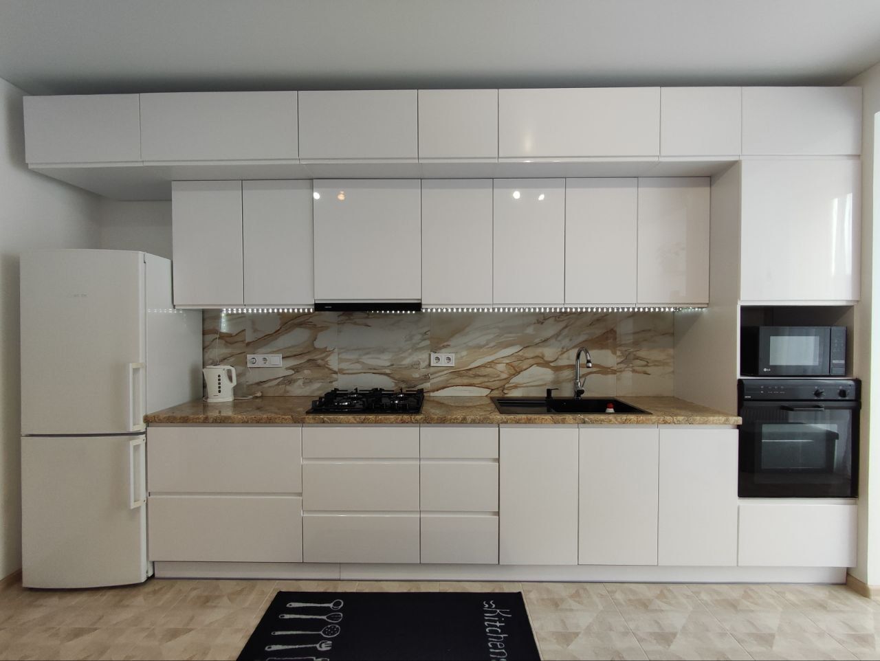 1-Bedroom Apartment in City Center with Modern Amenities