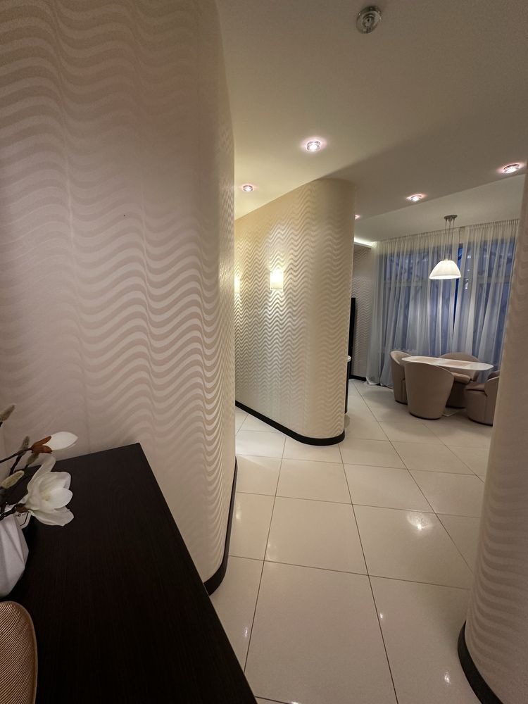 Business Class Apartment with 2 Separate Rooms near Lukyanivska Metro