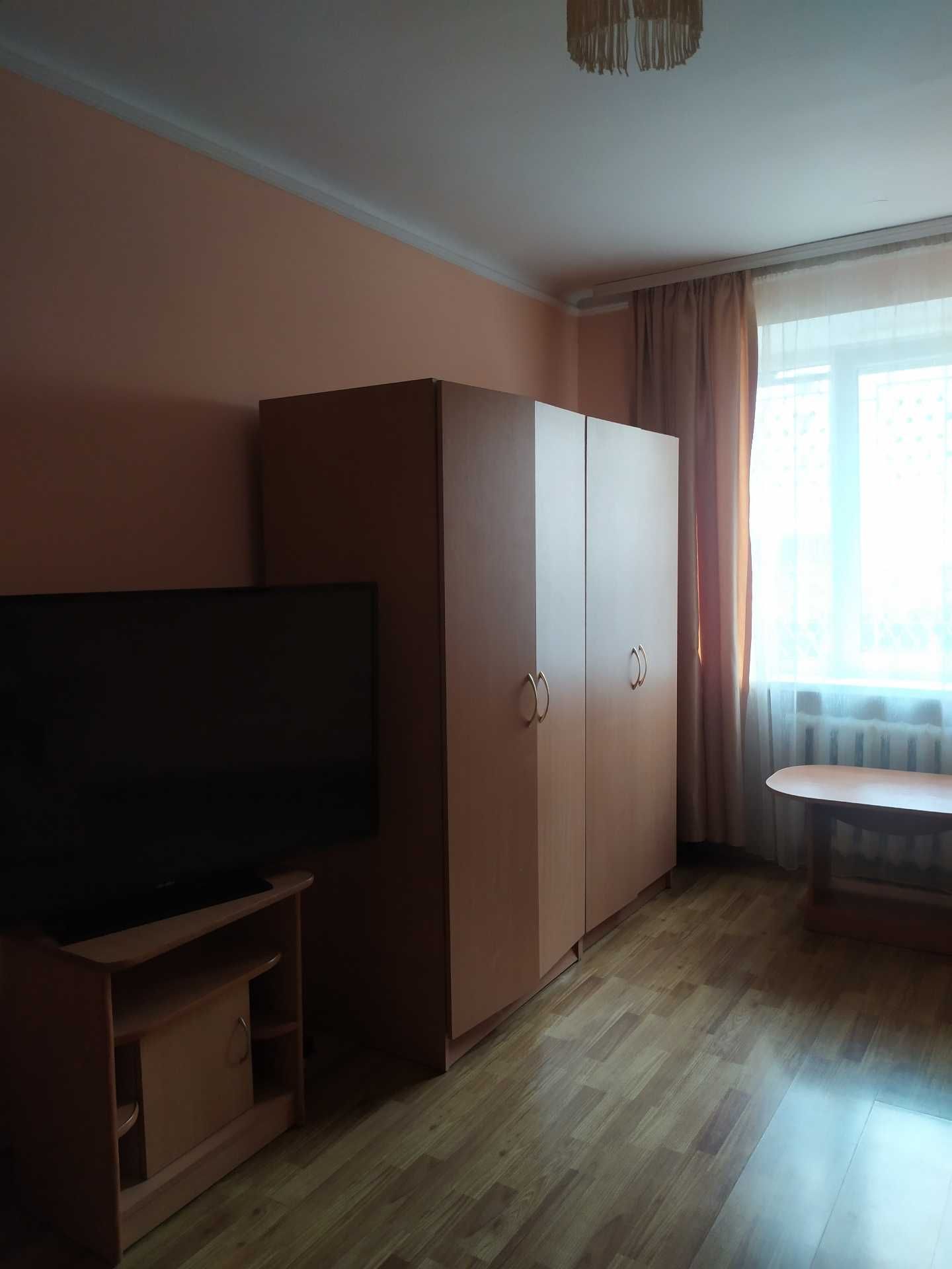 Renovated Apartment Near Lake with All Amenities