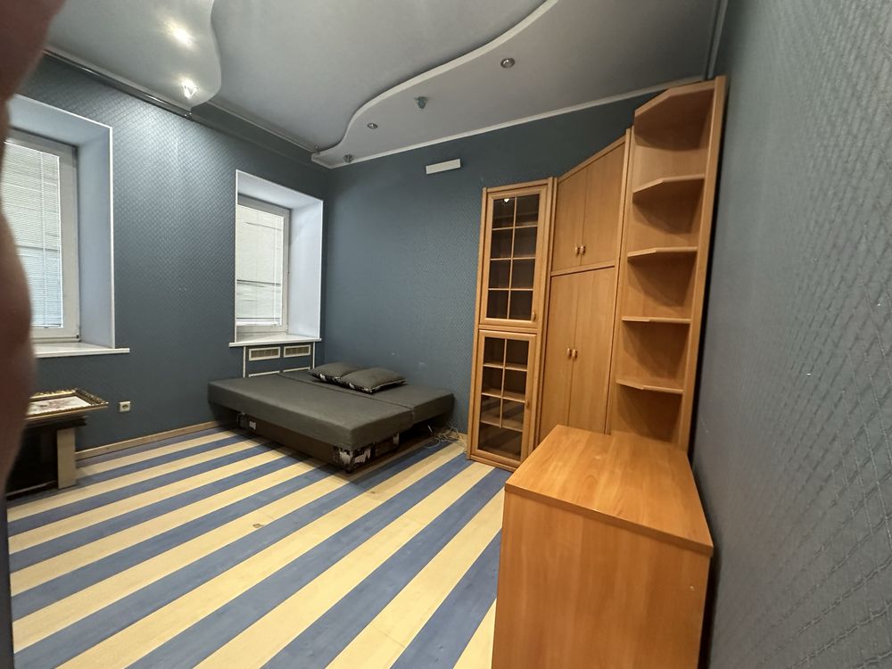Spacious 3-Bedroom Apartment in City Center