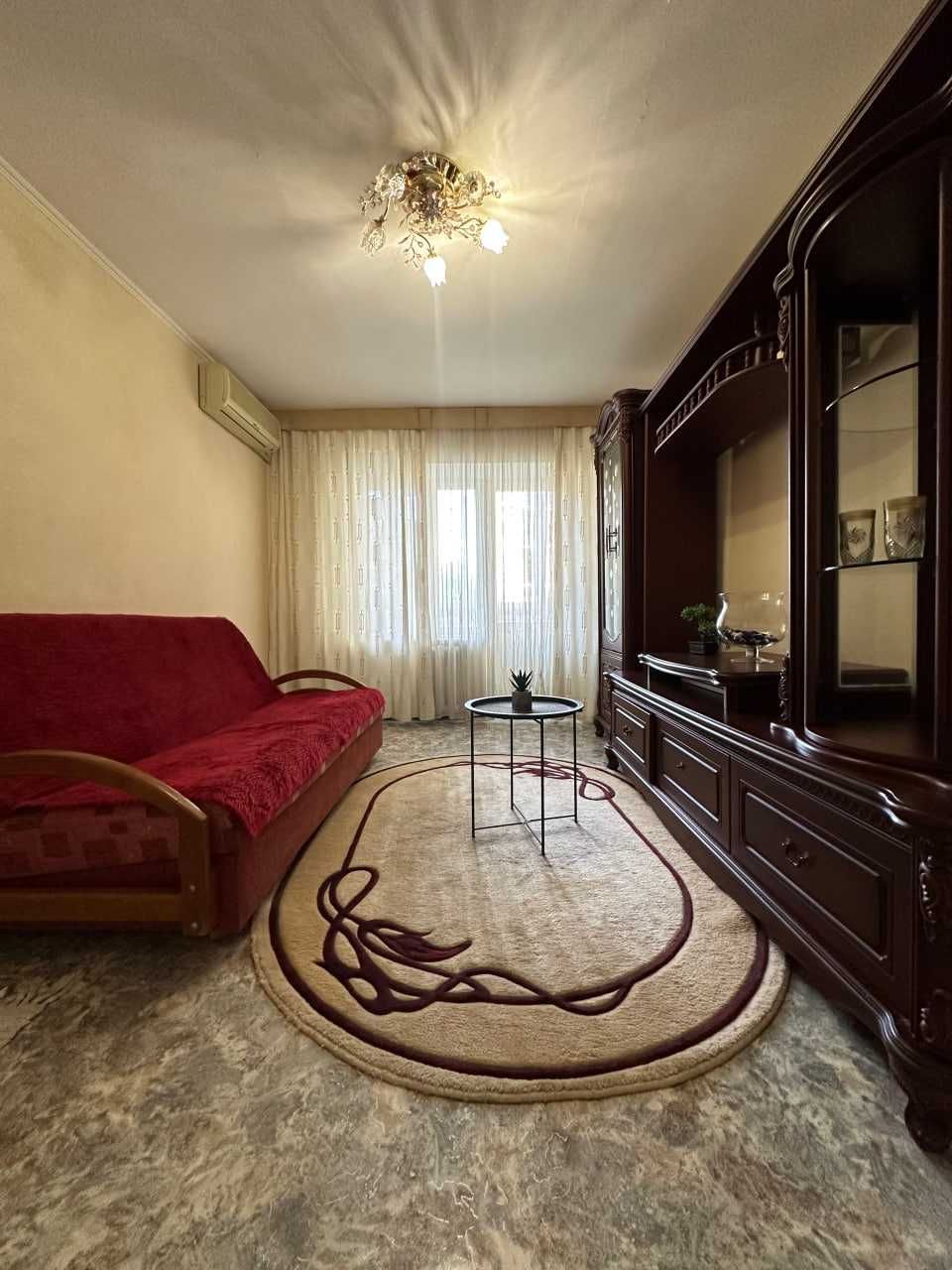 2-Room Apartment in Center, Nagorka District, Near Infrastructure