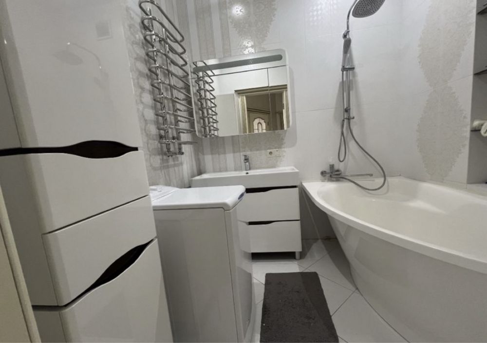 2-Room Apartment with Excellent Renovation and Warm Flooring