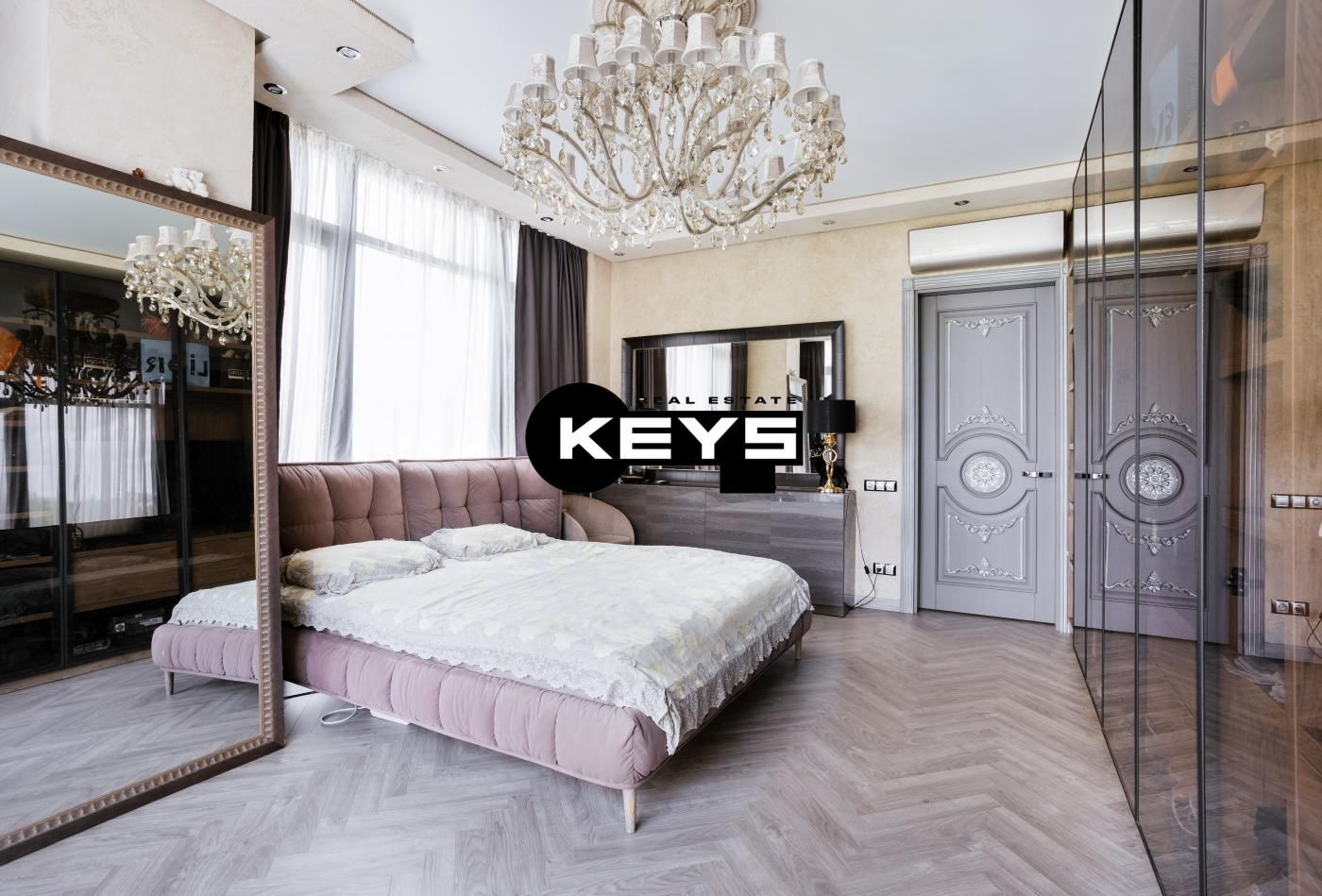 Exclusive 3-Room Apartment in Novopecherski Lipki Complex