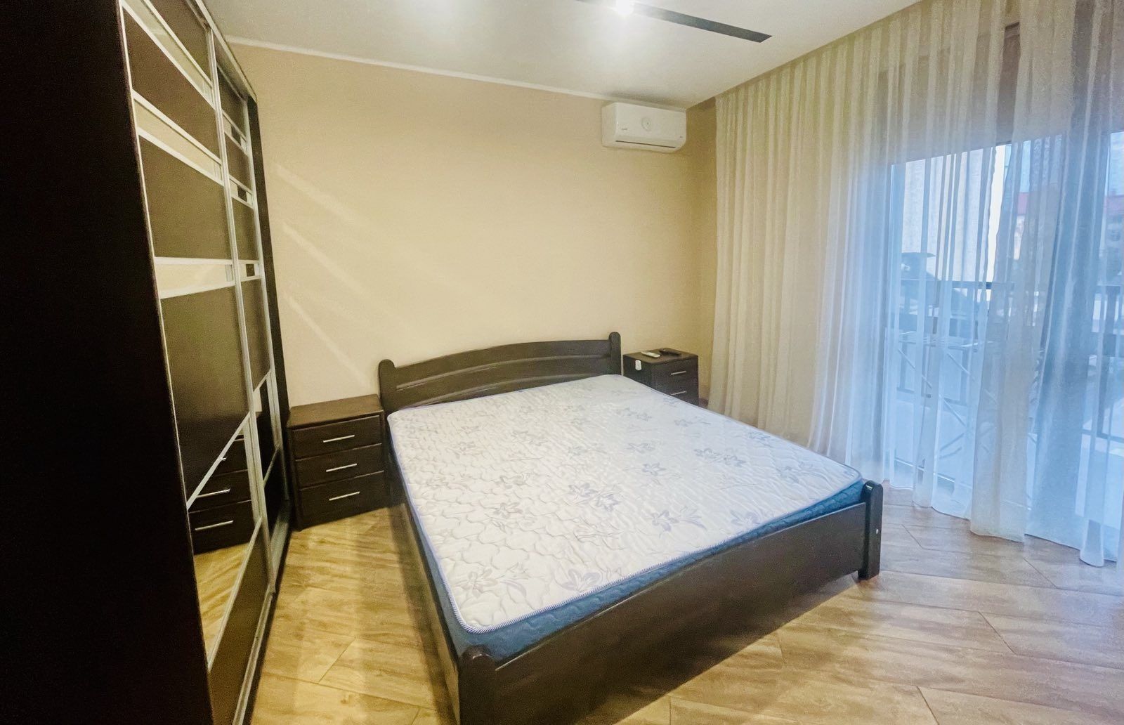 Riverside City Center Apartment with Modern Amenities