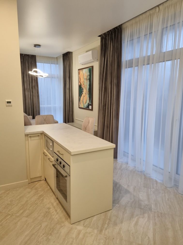 Premium 1.5-Room Apartment with Designer Renovation