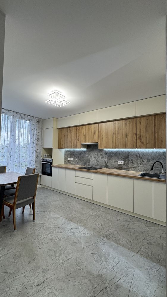 One-bedroom apartment in U One residential complex, first rental, fully furnished