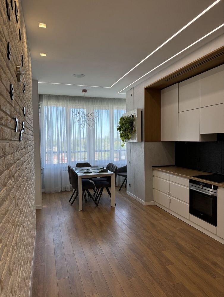 Stylish 1-Bedroom Apartment in Avalon Garden Complex