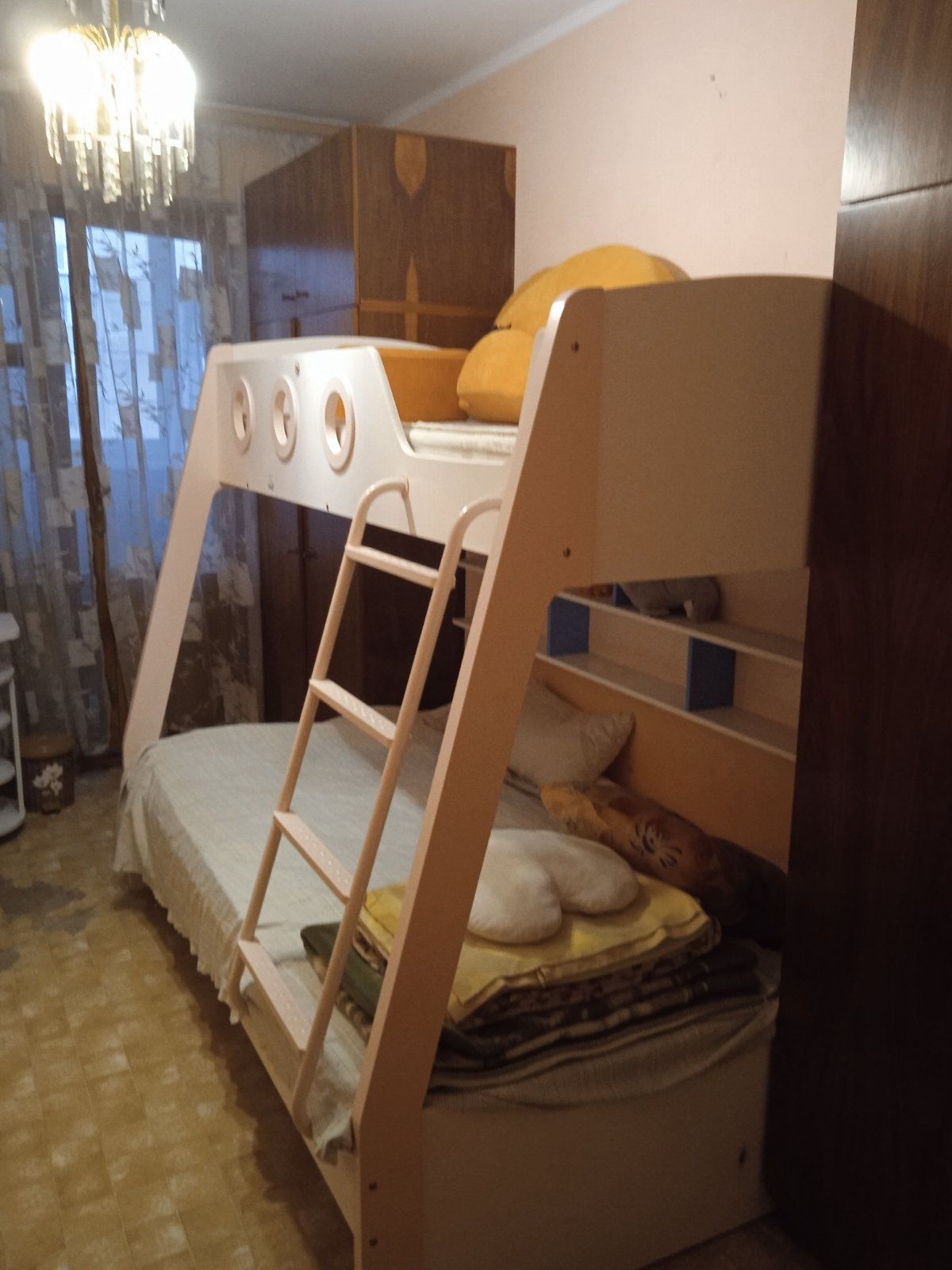 Меблированная квартира с бытовой техникой, 9 этаж, кирпичный дом