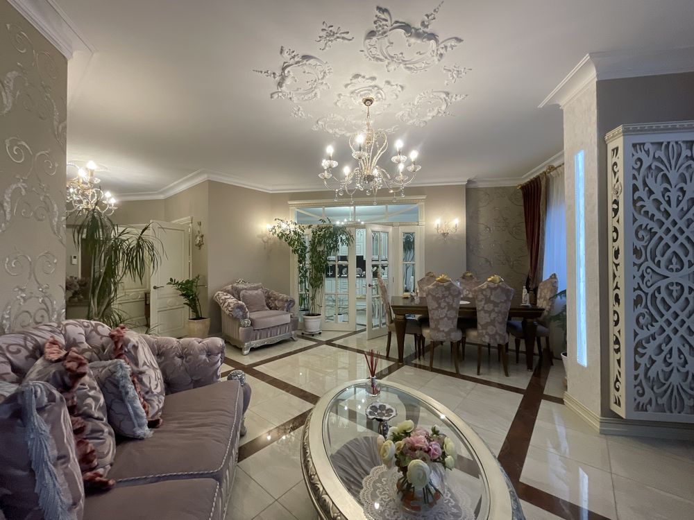 Furnished apartment on French Boulevard with full amenities