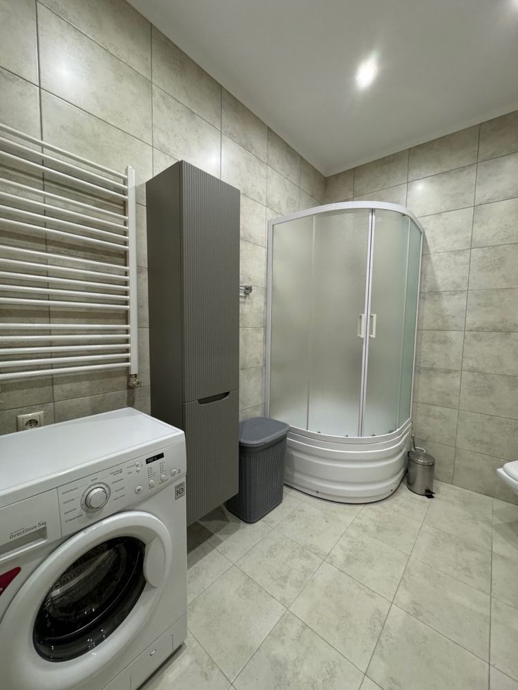 One-bedroom apartment in excellent location on Koshytska Street